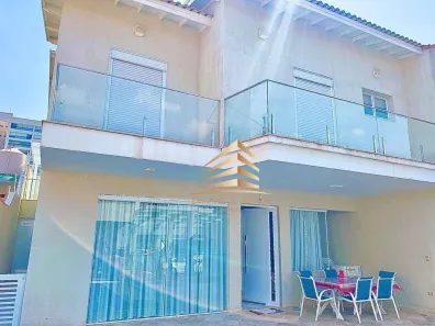 Sobrado com 4 Quartos à venda, 331m² no Parque Renato Maia, Guarulhos