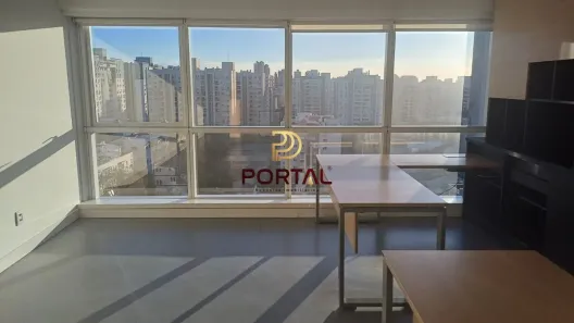 Sala Comercial à venda, 38m² no Passo da Areia, Porto Alegre
