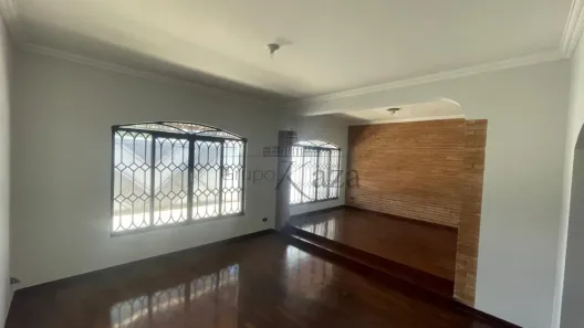 Casa com 3 Quartos à venda, 191m² no Jardim Satélite, São José dos Campos