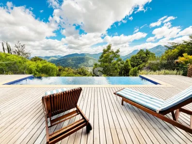 Casa de Condomínio com 3 Quartos à venda, 3800m² no Itaipava, Petrópolis