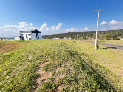 Lote/Terreno à venda, 450m² no Terras de Santa Cristina XIII Setor Iate, Paranapanema
