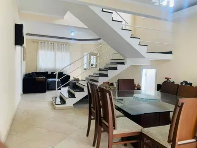 Sobrado com 4 Quartos à venda, 224m² no Urbanova V, São José dos Campos