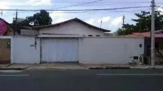 Casa com 3 Quartos à venda, 300m² no Fátima, Teresina