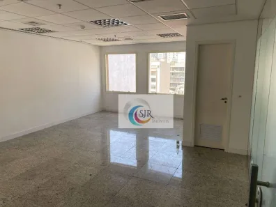 Sala Comercial para alugar, 200m² no Consolação, São Paulo