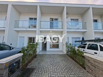 Casa com 2 Quartos para alugar, 52m² no Sertão do Maruim, São José