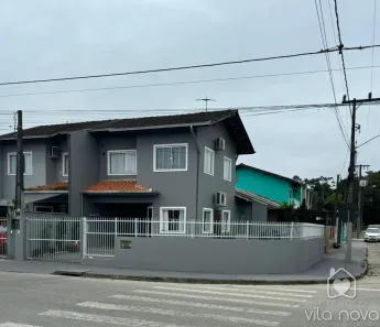 Casa com 3 Quartos à venda, 74m² no Morro do Meio, Joinville