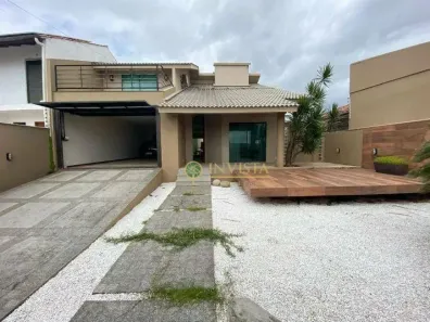 Casa com 4 Quartos para alugar, 345m² no Balneário, Florianópolis