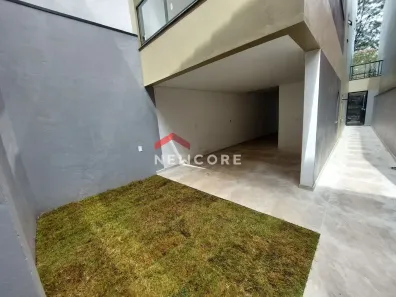 Sobrado com 3 Quartos à venda, 200m² no Vila Scarpelli, Santo André