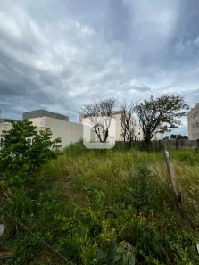 Lote/Terreno à venda, 250m² no Jardim Ipanema, Uberlândia