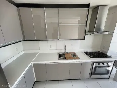 Apartamento com 3 Quartos para alugar, 91m² no São Jorge, Manaus