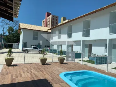 Casa de Condomínio com 2 Quartos à venda, 90m² no Balneário Gardem Mar, Caraguatatuba