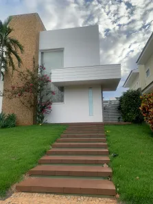 Sobrado com 3 Quartos à venda, 327m² no Jardins Atenas, Goiânia