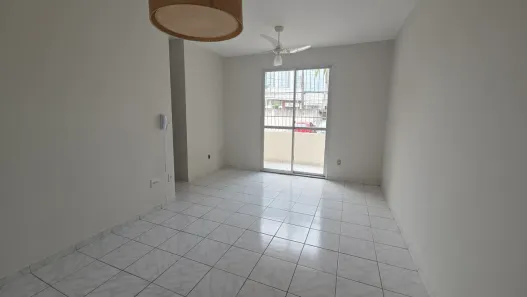 Apartamento com 3 Quartos para alugar, 75m² no de Fátima, Serra
