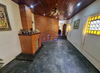 Casa com 5 Quartos para alugar, 210m² no Cidade Vargas, São Paulo