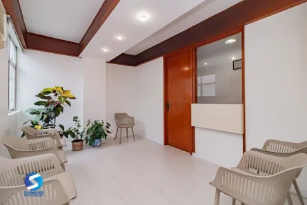 Sala Comercial à venda, 93m² no Bom Fim, Porto Alegre