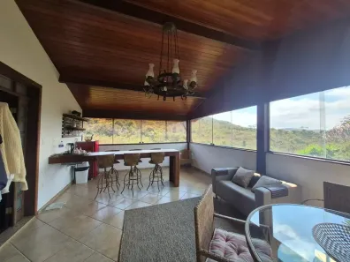 Casa de Condomínio com 4 Quartos à venda, 1100m² no Balneário Água Limpa, Nova Lima