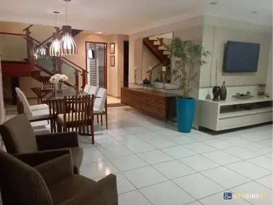 Casa com 3 Quartos à venda, 240m² no Parque Jóquei Club, Campos dos Goytacazes