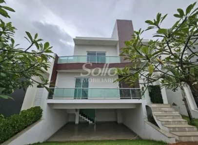 Casa de Condomínio com 4 Quartos à venda, 350m² no Gávea, Uberlândia