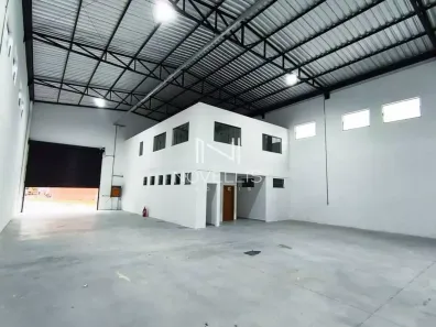 Galpão/Depósito/Armazém para alugar, 750m² no Chácaras Reunidas, São José dos Campos