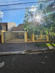Casa com 3 Quartos à venda, 259m² no Jardim Imperial II, Maringá