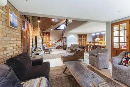 Casa com 4 Quartos à venda, 316m² no Vila Madalena, São Paulo