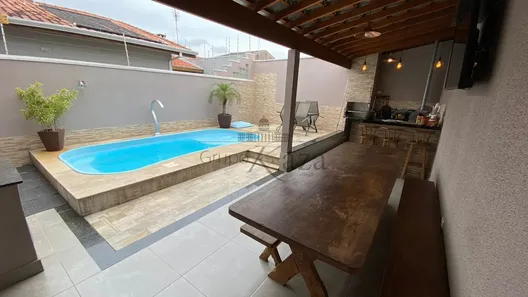 Casa com 3 Quartos à venda, 137m² no Loteamento Villa Branca, Jacareí