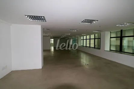 Sala Comercial para alugar, 489m² no Vila Olímpia, São Paulo