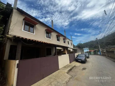Casa com 2 Quartos à venda, 70m² no Pedro do Rio, Petrópolis