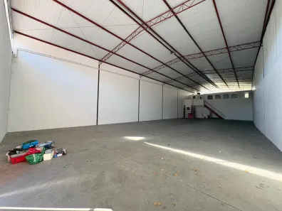 Galpão/Depósito/Armazém com 2 Quartos para alugar, 390m² no Aparecida, Belo Horizonte