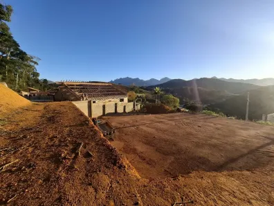 Lote/Terreno à venda, 672m² no Bonsucesso, Teresópolis