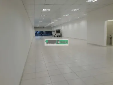 Galpão/Depósito/Armazém para alugar, 320m² no Liberdade, São Paulo