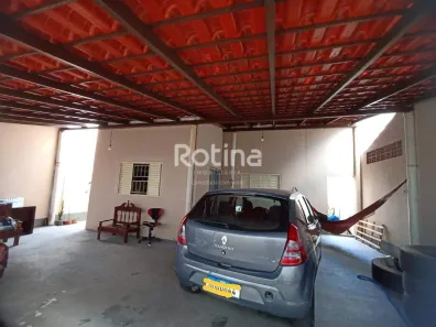 Casa com 4 Quartos à venda, 182m² no Jardim Europa, Uberlândia