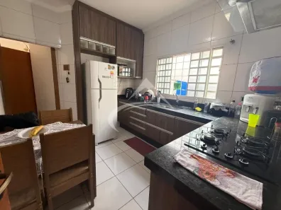 Casa com 2 Quartos à venda, 86m² no Novo Umuarama, Araçatuba
