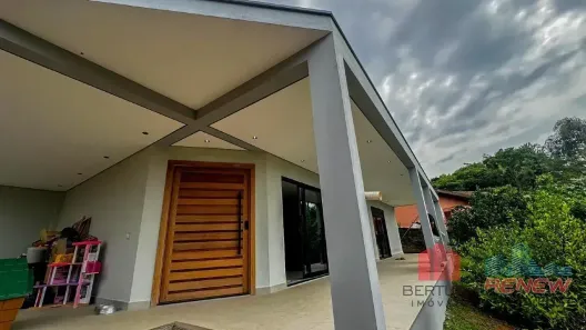 Casa com 3 Quartos à venda, 210m² no Caixa D´Água, Vinhedo