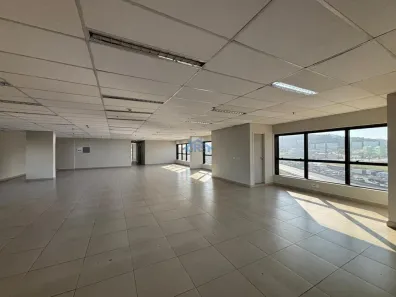 Sala Comercial para alugar, 636m² no Vila Boa Vista, Barueri