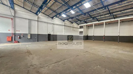 Galpão/Depósito/Armazém para alugar, 990m² no Serraria, Diadema
