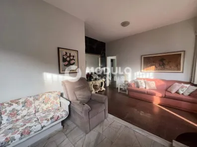 Casa com 2 Quartos à venda, 75m² no Fundinho, Uberlândia