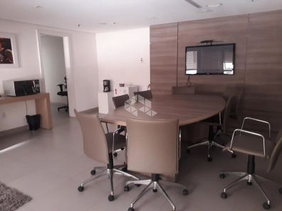 Sala Comercial à venda, 53m² no Bom Fim, Porto Alegre