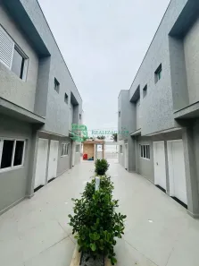 Sobrado com 2 Quartos à venda, 69m² no Suarão, Itanhaém