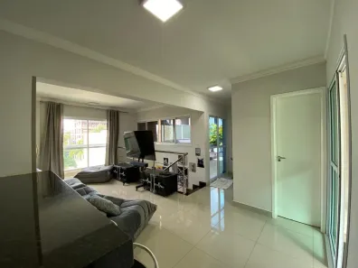 Cobertura com 3 Quartos à venda, 179m² no Santa Mônica, Uberlândia