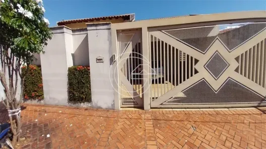 Casa com 3 Quartos à venda, 180m² no Centro, Marília