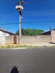 Lote/Terreno à venda, 330m² no Planalto, Teresina