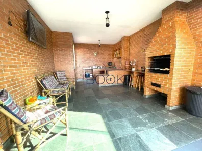 Sobrado com 3 Quartos à venda, 182m² no Parque Arariba, São Paulo
