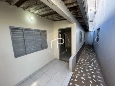 Casa com 2 Quartos para alugar, 50m² no Taguatinga Norte, Brasília