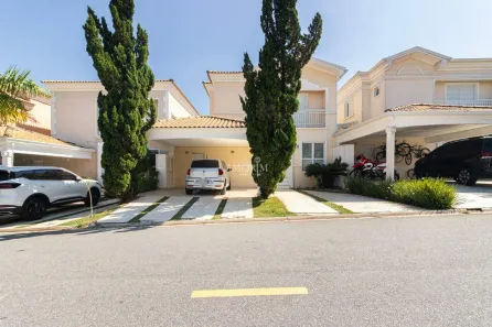 Casa com 4 Quartos para alugar, 240m² no Tamboré, Santana de Parnaíba