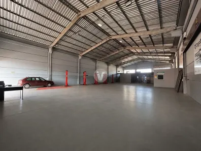 Galpão/Depósito/Armazém com 1 Quarto para alugar, 732m² no Camobi, Santa Maria