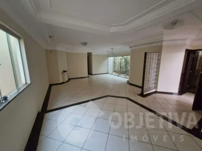 Casa com 3 Quartos à venda, 220m² no Vigilato Pereira, Uberlândia