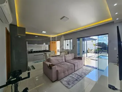 Casa com 2 Quartos à venda, 174m² no Loteamento Sumaré, Maringá