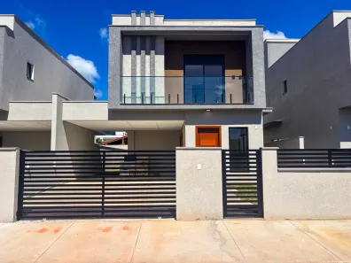 Sobrado com 3 Quartos à venda, 157m² no São João do Rio Vermelho, Florianópolis