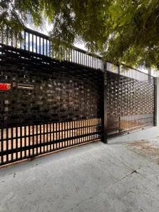 Casa com 3 Quartos para alugar, 141m² no Jardim Ipanema, Maringá